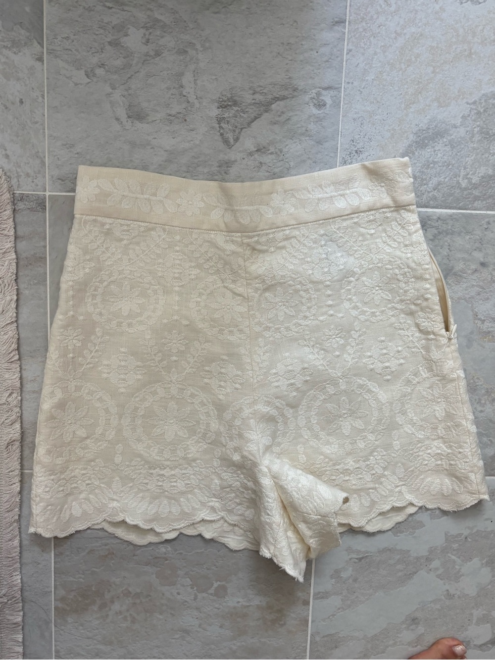 Zara cream high waisted shorts